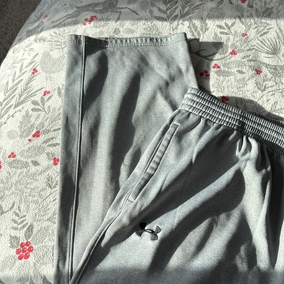 Under Armour sweat pants. - Picture 5 of 5
